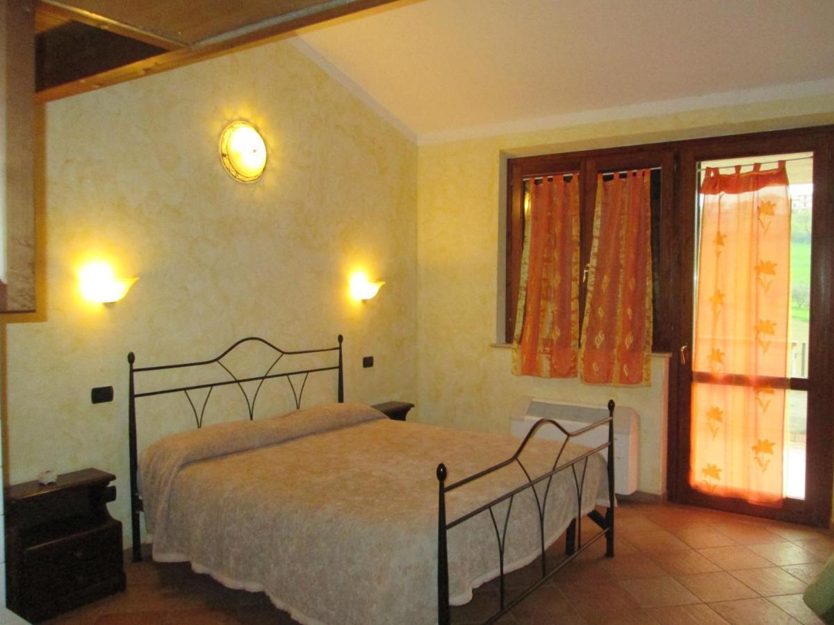 Campli Agriturismo Il Vecchio Carro מראה חיצוני תמונה