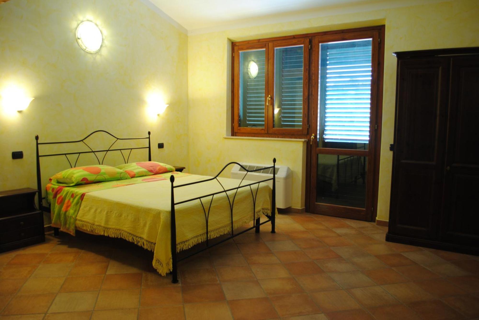 Campli Agriturismo Il Vecchio Carro מראה חיצוני תמונה