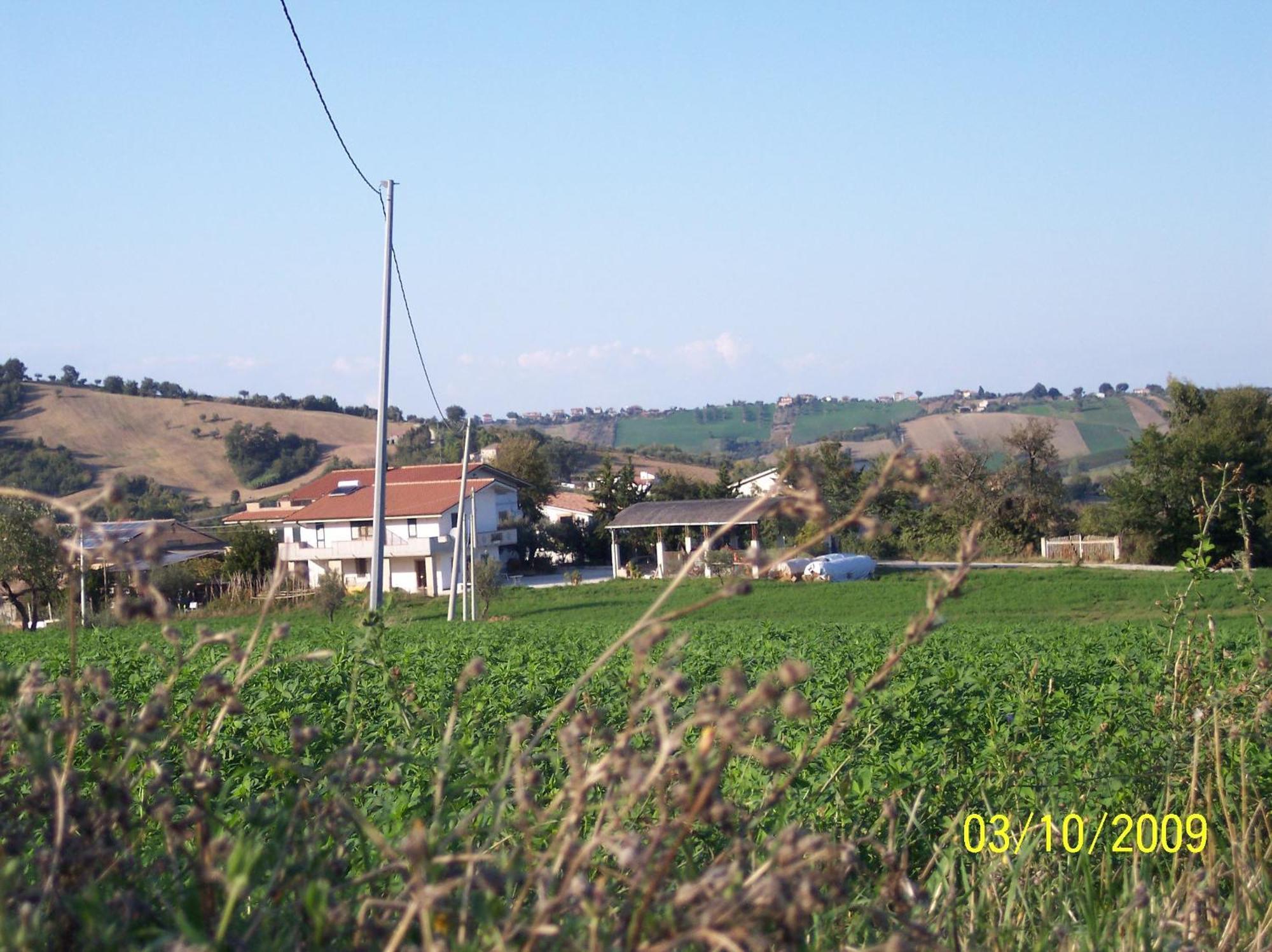 Campli Agriturismo Il Vecchio Carro מראה חיצוני תמונה